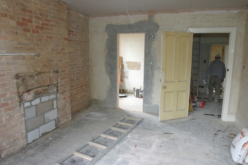 New brickwork going up at the rear of the house